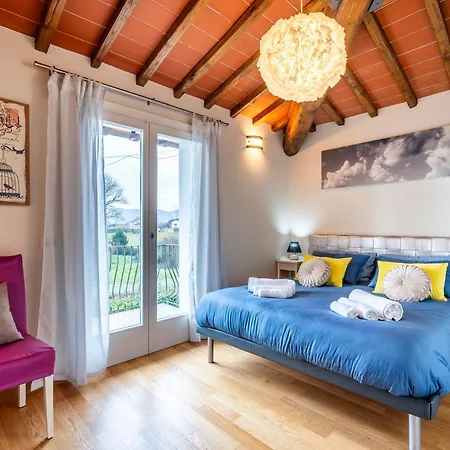 Countryside View - Chic Ferienhaus Prato (Prato)
