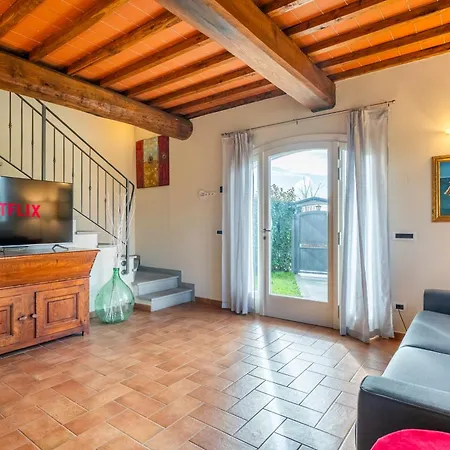 Countryside View - Chic * Prato (Prato)